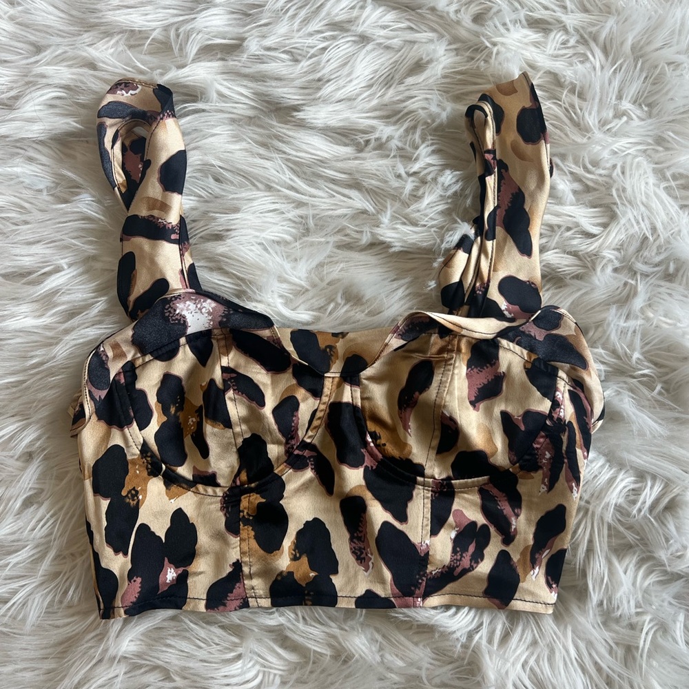 Missguided Leopard Ruffled Top - Picture 3 of 4